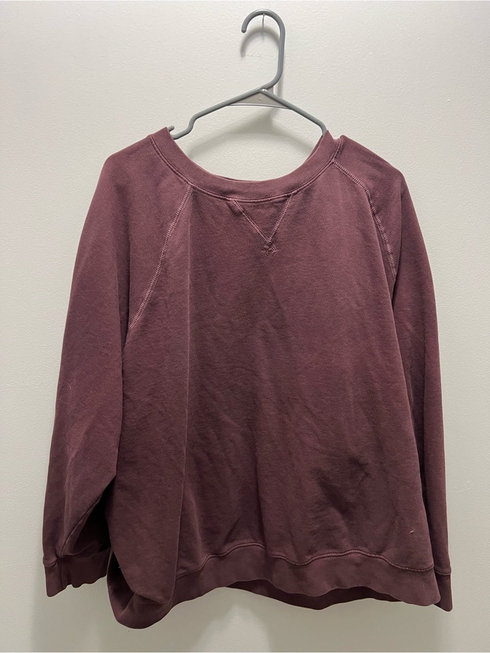 Old Navy Women's Crewneck Sweatshirt in Plum